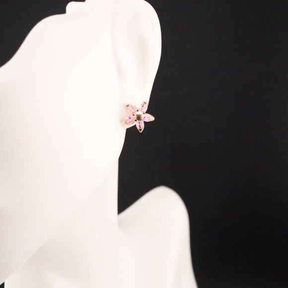 Elegant Women's 14k Gold Pink Flower Stud Earrings Delicate Floral Jewelry ** - Picture 3 of 11